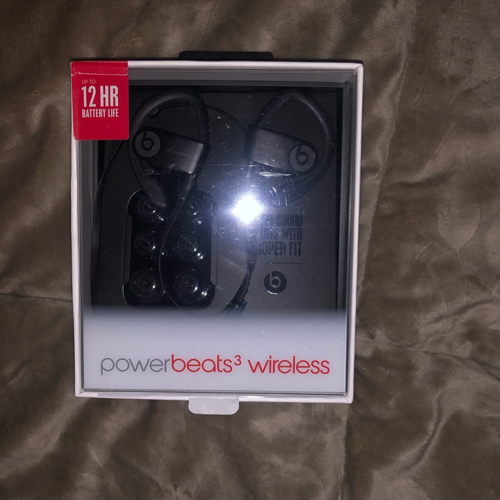Power beats 3 barely used a few times